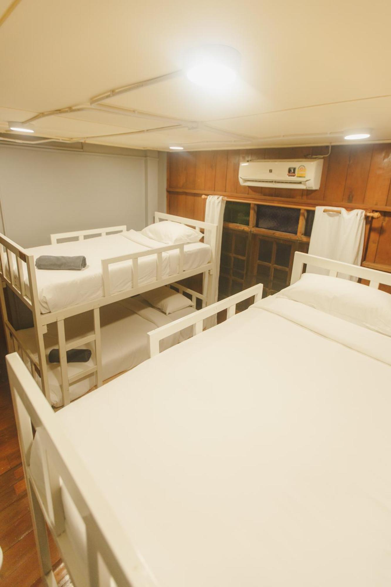 Agga Cnx Hostel Chiang Mai Exterior foto